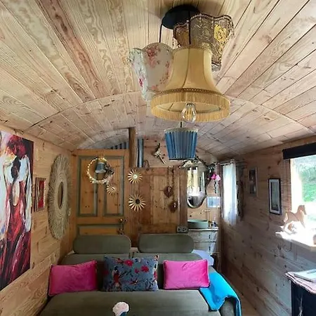 Roulotte Insolite U Tragulinu