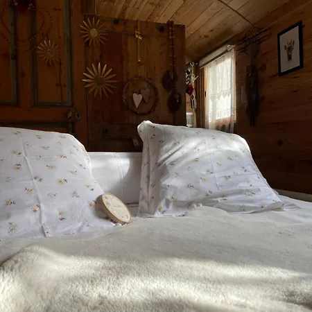 Roulotte Insolite U Tragulinu Сasa de vacaciones Zonza