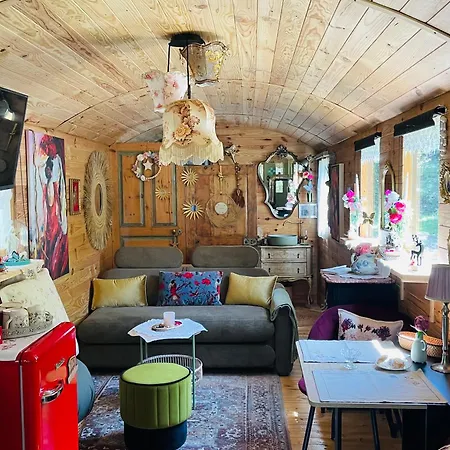 Roulotte Insolite U Tragulinu