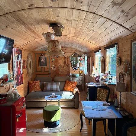 Roulotte Insolite U Tragulinu Сasa de vacaciones Zonza