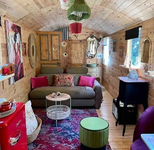 Roulotte Insolite U Tragulinu Holiday home *