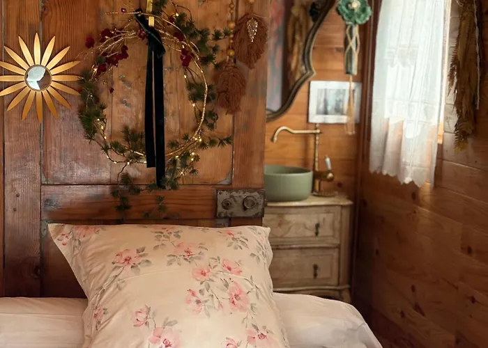 Roulotte Insolite U Tragulinu