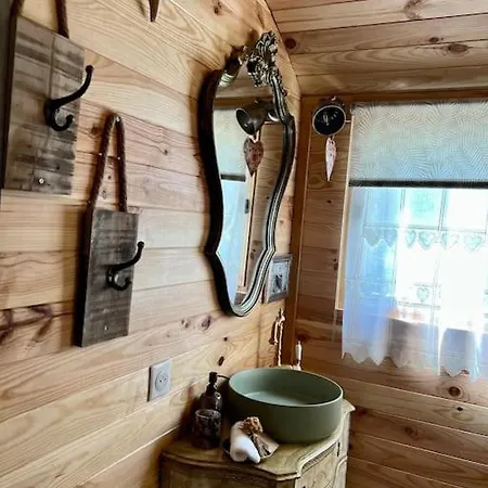 Roulotte Insolite U Tragulinu 度假居 宗扎