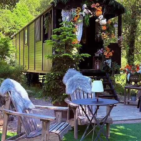 Holiday home Roulotte Insolite U Tragulinu Zonza