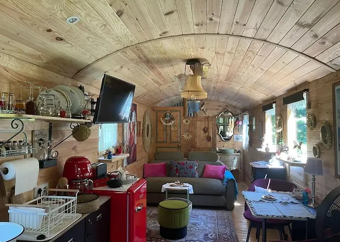 Roulotte Insolite U Tragulinu